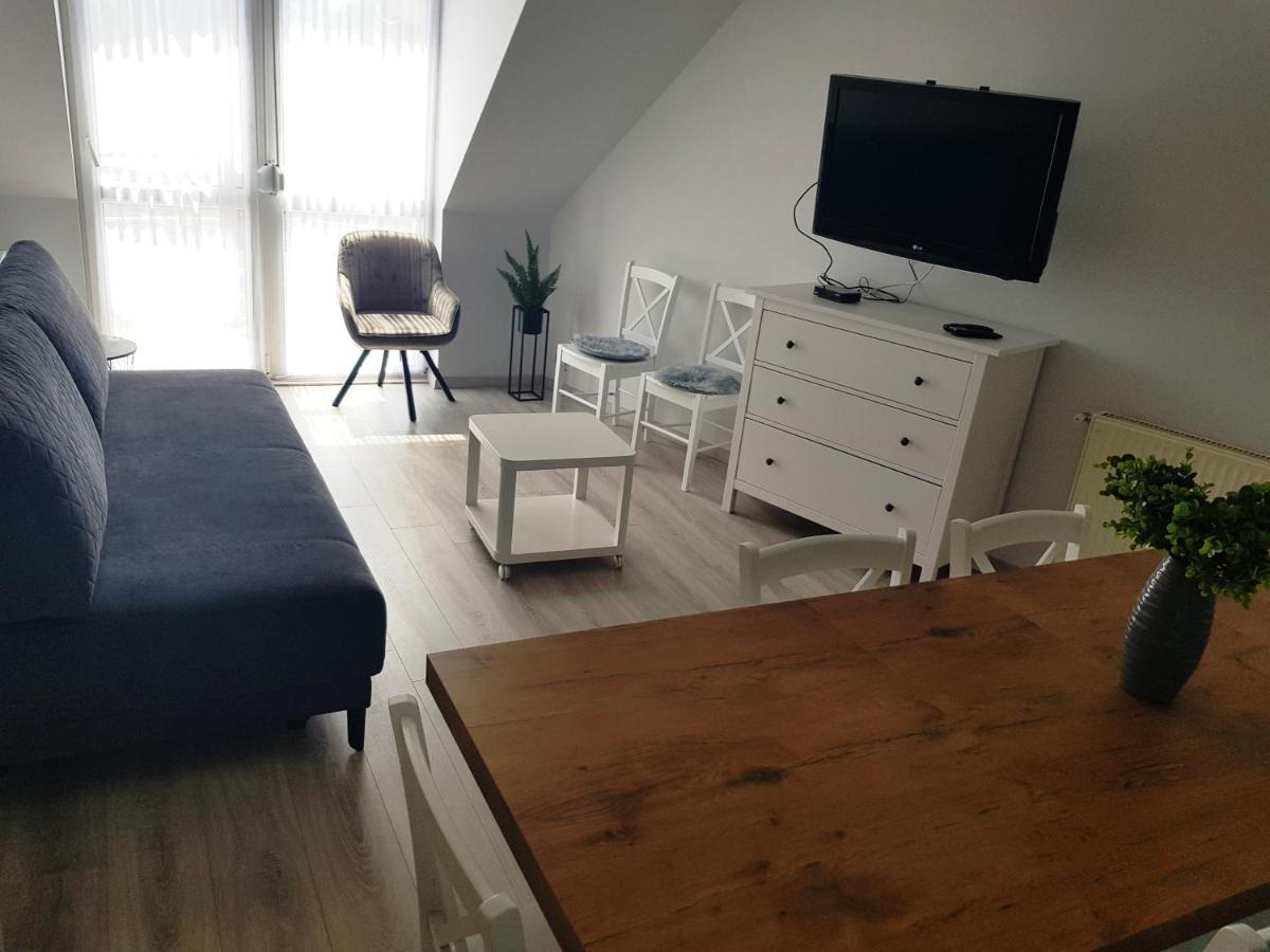 Zoli Apartmanok-Adri Koelcsey 32 Хайдусобосло Экстерьер фото